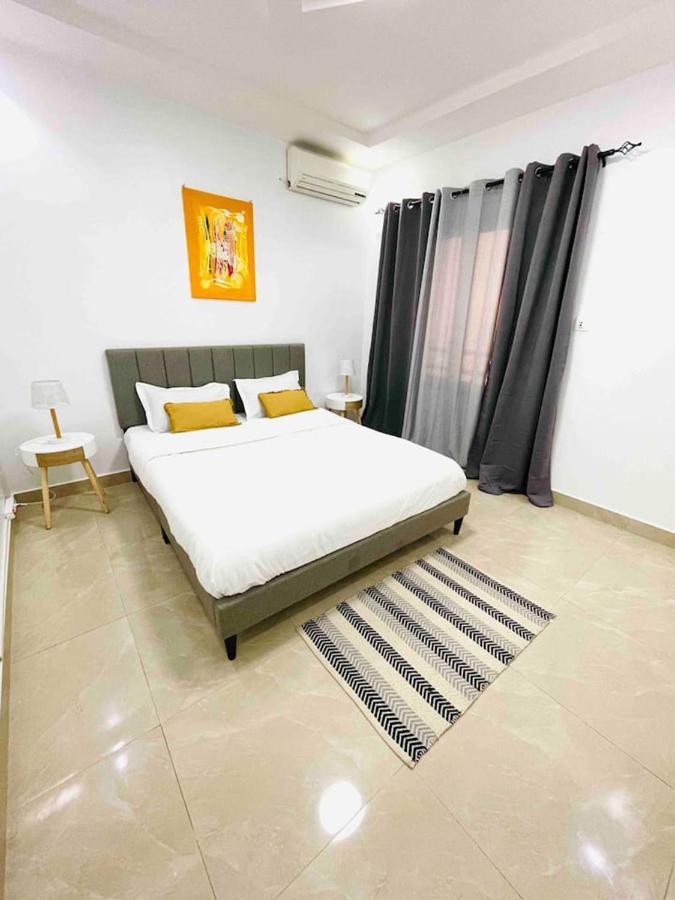 Room In Apartment - Quiet Room In Residence No69 Dakar Dış mekan fotoğraf